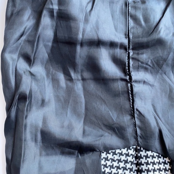 Houndstooth Mini Skirt Front Slit Accent Zipper Black White - Picture 15 of 15